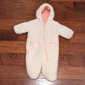Jessica Simpson 3-6M Sherpa Fleece Baby Bunting Hooded Romper White Pink‎ Winter